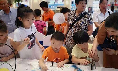 清涼一夏畫(huà)出來(lái)，盆栽冰淇淋&團(tuán)扇彩繪美好上演！